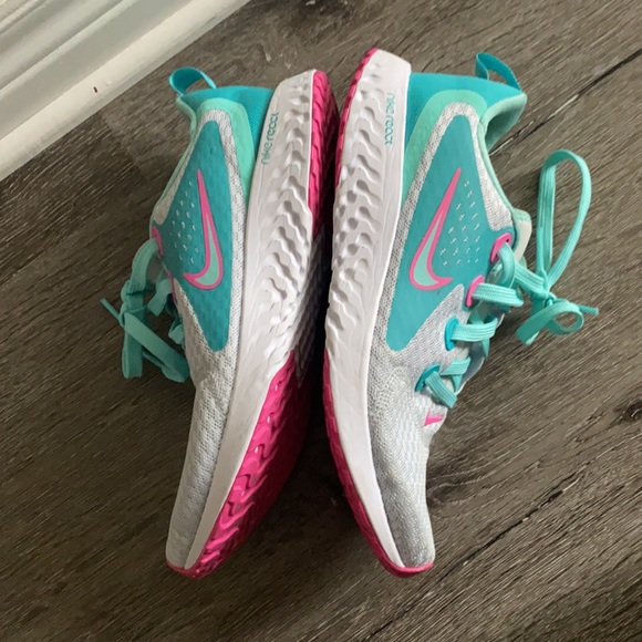 Nike React - Picture 6 of 7